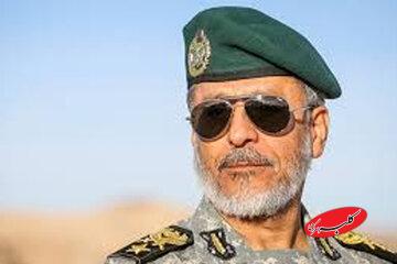 عکسی از مقام بلندرتبه ارتش در خانه یک ارمنی در آستانه سال نو میلادی+ عکس