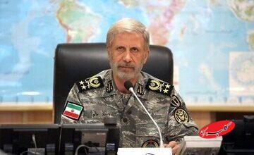 سرلشکر حاتمی: تا پای جان در دفاع از نظام اسلامی ایستادهایم/ لحظهای را در ارتقای توان دفاعی و اقتدار خود از دست ندادیم