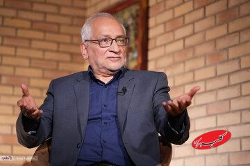 پیشنهاد حسین مرعشی برای حل بحران کشور/ شرایط کنونی بهعنوان «وضعیت اضطراری» تلقی شود