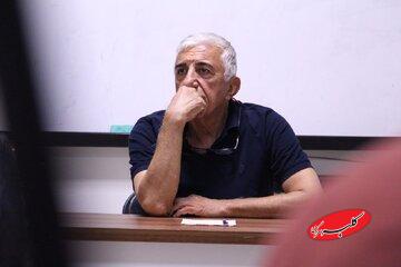 رضا کیانیان: ما پدرمان را از دست دادیم! جای چه گفتوگوییست؟!