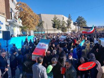 روزنامه اصولگرا: بعد از جنگ12روزه رادیکالها جای خدا نشسته اند و برای شهدای این جنگ تعیین تکلیف می کنند/ رسانه ملی هنوز دنبال ایده مخاطب 10درصدی است