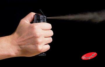 بازیگرها شوکر و اسپری اشک آور داشته باشند؟ چرا؟ با کدام منطق؟