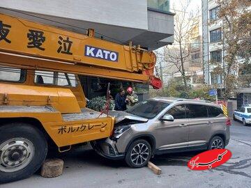 حرکت ناگهانی و مرگبار جرثقیل در خیابان شریعتی تهران فاجعه آفرید/ عکس