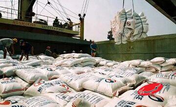 برنج پاکستانی و هندی در راه ایران؛ قیمت‌ها پایین می‌آید؟