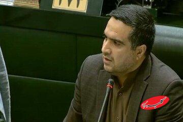 اسحاقی: وزرا احساس نکنند در دولت گوشه امنی دارند و به هیچ وجه استیضاح نخواهند شد/ نیکزاد: استیضاح وزرا از دستور کار مجلس خارج نشده است