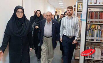  بازدید چهره ماندگار انسان‌شناسی از کتابخانه مرکزی خرم‌آباد