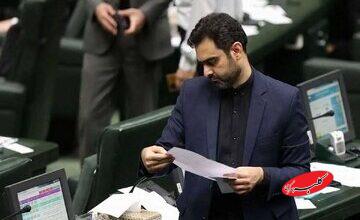 کنایه تند سردبیر روزنامه دانشگاه آزاد به ثابتی/ طفل! این جاده خاکیای که تو اولش وایسادی را محمود تا تهش رفته!