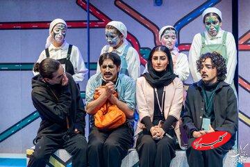 «متروتینک»؛ سفری مینیمال به ذهن انسان معاصر در ازدحام شهر