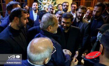 حضور مقامات فعلی و گذشته دولت در مراسم ترحیم همسر و فرزندان سقاب اصفهانی/ قالیباف همنشین صالحی شد/ جهانگیری کنار عارف/ منصوری هم بود+تصاویر