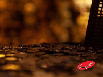 گنجینه طلا، نقره و کهربا از زیر اتوبان بیرون آمد!