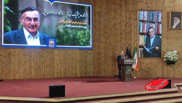 سیدعباس صالحی: فانی در تاریخ معاصر کمنظیر است