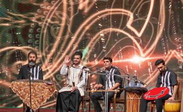 دلدادگی زیر سایه بلوط/ زاگرس در تهران؛ جشنواره «بلوط» به ایستگاه هفتم رسید