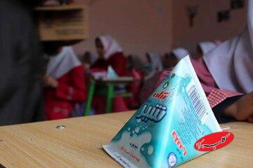 توزیع شیر ناسالم در مدارس یک استان/ واکنش آموزش و پرورش