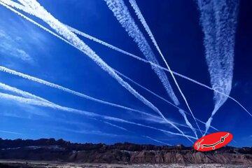 خطهای سفید در آسمان تهران/ چرا آسمان پاییز و زمستان خطخطیتر است؟