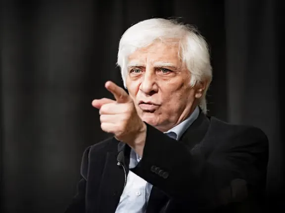 بهرام بیضایی