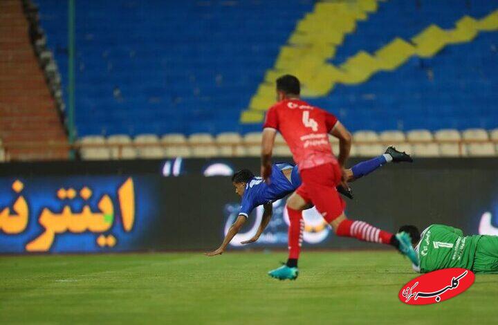 پخش زنده بازی استقلال و تراکتور + سایت و برنامه مستقیم شبکه ۳