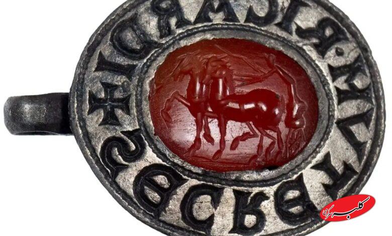 نگین ۲ هزار ساله