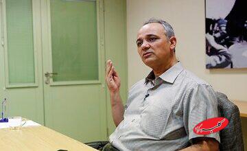 زیدآبادی: این همه فشار روانی برای ساکت کردن یک نگاه متفاوت برای چیست؟ این نوشتهها نه مانع ظهور یک انقلاب میشود و نه انقلاب به پا میکند!