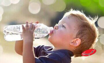 میزان نیاز روزانه کودکان به آب چقدر است؟