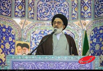 امام جمعه قم: ایران هرگونه تجاوز نظامی را با درگیر کردن کل منطقه پاسخ خواهد داد/ در وقایع اخیر دشمنان شکست سختی خوردند