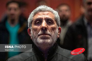 تصویری از فرمانده نیروی قدس بر مزار فرمانده شهید نیروی قدس