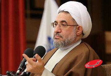 عضو خبرگان رهبری: گشایشی شگرف پیش روی ملت ایران است/ فقدان اقتدار دولت، همه ملت را دچار آسیب می کند