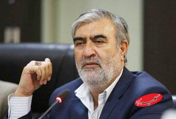 تذکر رئیس کمیسیون امنیت ملی نسبت به برخورد با دانشجویان معترض/ دانشجویان عزیز همواره شایسته مواجههای محترمانه هستند