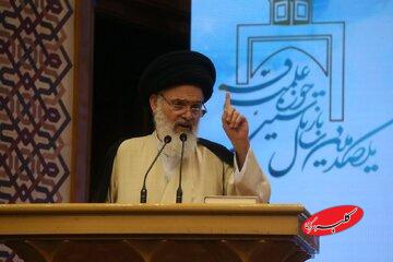 رئیس جامعه مدرسین: روحانیت مثل کوه کنار رهبر انقلاب ایستاده است/ روحانیت ثابت کرده است که اهل صرفا حرف زدن نیست
