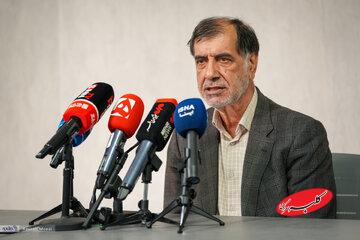 باهنر: نمیتوانیم دور کشور سیم خاردار بکشیم و خودمان همه مشکلات اقتصادی را حل کنیم/ حتماً تحریمهای آمریکا بر اقتصاد ما سایه انداخته اما...