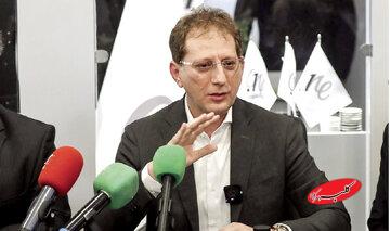 حمله تند بابک زنجانی به فرزین؛ یک مدیر ناتوان توانست آشوبی گسترده در کشور ایجاد کند و مسئولیت اشتباهاتش را به گردن مسئولان وقت انداخت