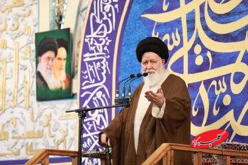 علم الهدی: اینکه عدهای بگویند خوب شد در میدان نبودیم که کشته شویم حرف درستی نیست/ ملت ایران در دل آمریکا و اروپا دشمنی با آمریکا را ایجاد کرد