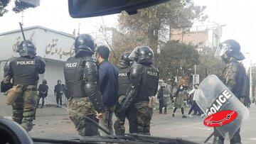 گزارش خبرگزاری فارس از اعتراضات دیروز و دیشب؛ وضعیت تهران، بجنورد، ساری، بوشهر، قم، مهدیشهر و .../ فارس: رویکرد نیروهای امنیتی کنترلی و هوشمند بود