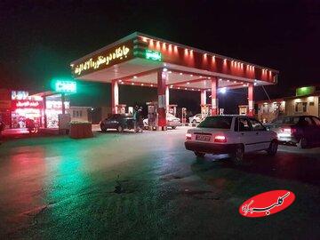 آتش سوزی در جایگاهی در تهران به دلیل نقص فنی یک خودرو