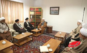 آیتالله سبحانی: معیشت مردم در اولویت است/ اعتراض سازنده پذیرفتنی است، اغتشاش نه