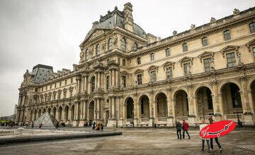 موزه لوور به تعطیلی کشیده شد