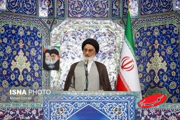 امام جمعه قم: مردم ما به برکت حضرت عباس(ع) علم ترامپ و نتانیاهو را سرنگون خواهند کرد/ اغتشاشات ۱۳۸۸ و ۱۴۰۱ محصول سیاست دشمنان خارجی بود اما...