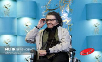 بدرقه رضا رویگری در جمع محدودی از هنرمندان؛ او را تنها گذاشتند/ عکس