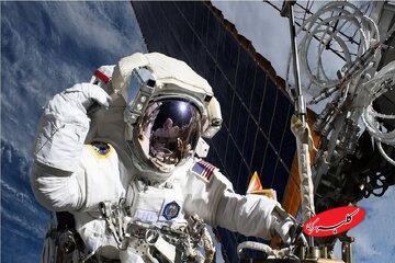 فضاپیماهای آینده از باد و حرکت فضانوردان برق تولید میکنند