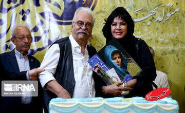 اولین جشنواره تئاتر فجر در غیاب «هادی مرزبان»/ بغض فرزانه کابلی به یاد همسرش ترکید +فیلم