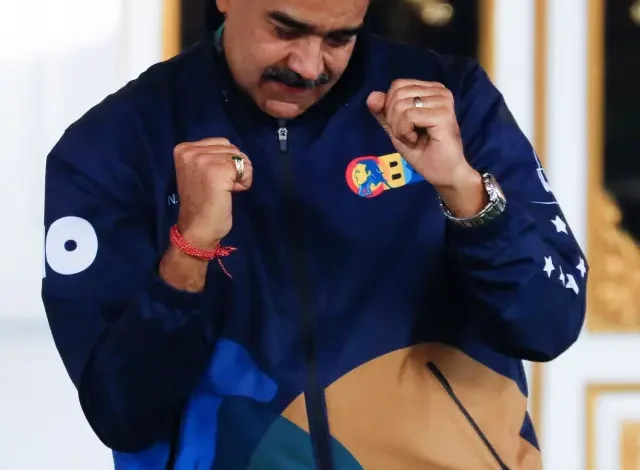 نیکلاس مادورو در حال رقصیدن