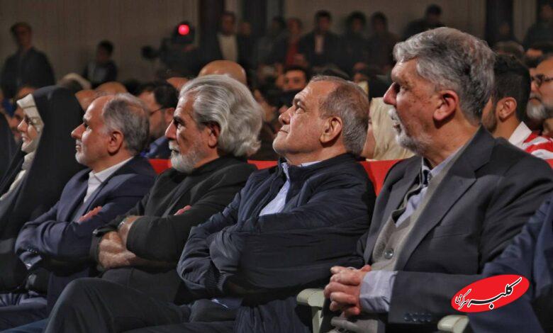 کنایه به دبیر جشنواره: چطور در زمان شاه فامیلیاش شده شاهسواری؟!