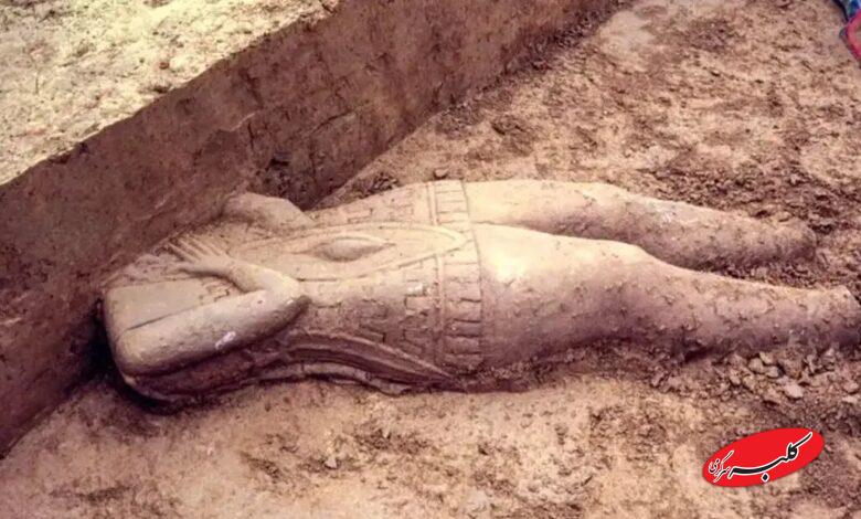 تندیس باستانی