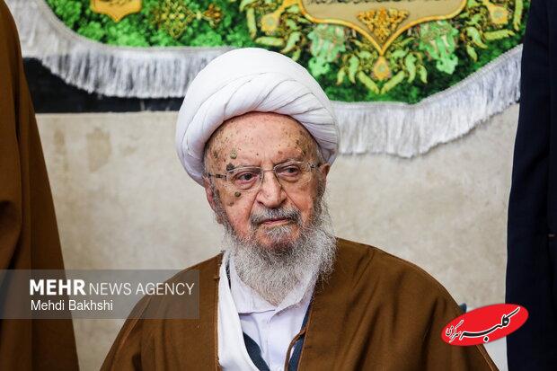 آیتالله مکارم شیرازی: ایمان به منجی، ضامن پایداری امت اسلامی است