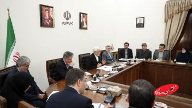 تقدیر عارف از خدمات کادر درمان به مجروحان و حادثهدیدگان دیماه