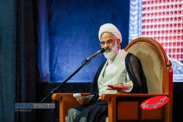 روایت نماینده ولی فقیه در سپاه از اظهارات سال ۸۴ یک سناتور درباره جنبش سبز در سال ۸۸/ انقلاب اسلامی مانند عاشورا به هیچ زمان و مکانی محدود نمیشود