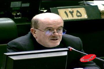 نماینده مجلس: تصویب لوایح تصویب نشده مجلس در دستگاه های دیگر، رویه درستی نیست/ در مجلس به تصویب نرسید، در شورای دیگری تصویب میشود!
