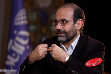 مجاهدی: با ادامه وضع موجود ناآرامیها در ایران حالت «رفت و برگشتی» و «آکاردئونی» پیدا میکنند / از سال ۱۳۹۷ به بعد جمعیت فقرا دو برابر شده است