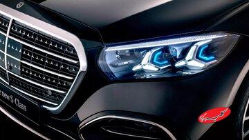 روشن کردن ۶ زمین فوتبال با چراغ جدید مرسدس بنز