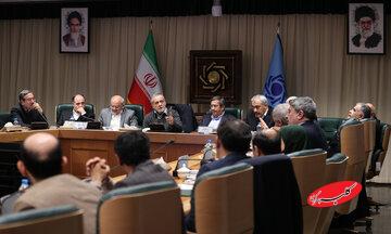 دستور پزشکیان برای حذف بروکراسی؛ اختیارات واردات به استانداران مرزی رسید