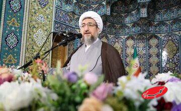 هدف مذاکراه امروز ایران و آمریکا از نظر امام جمعه تبریز/ برای ثابت کردن این است که دشمنان نمی توانند ایران را از پا درآورند